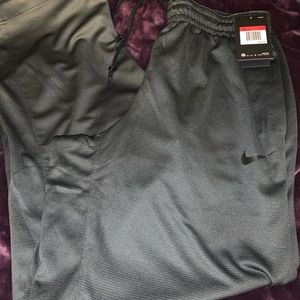 Men’s new Nike sweats